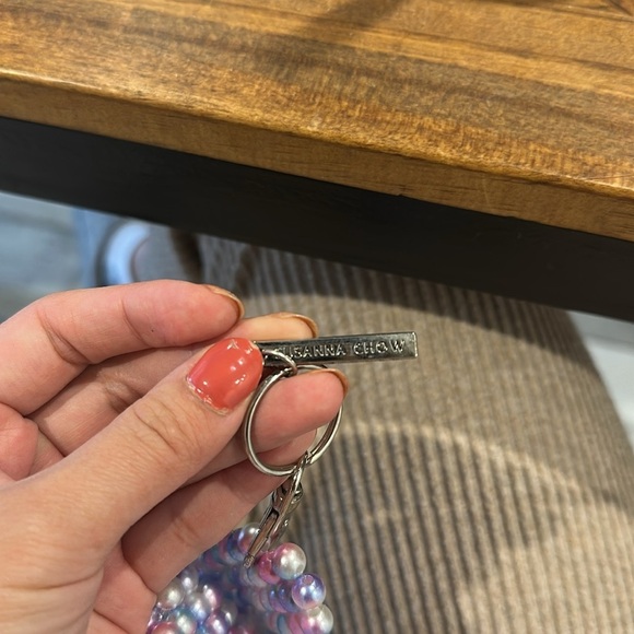 Susanna Chow Pearl Wallet - Picture 4 of 4